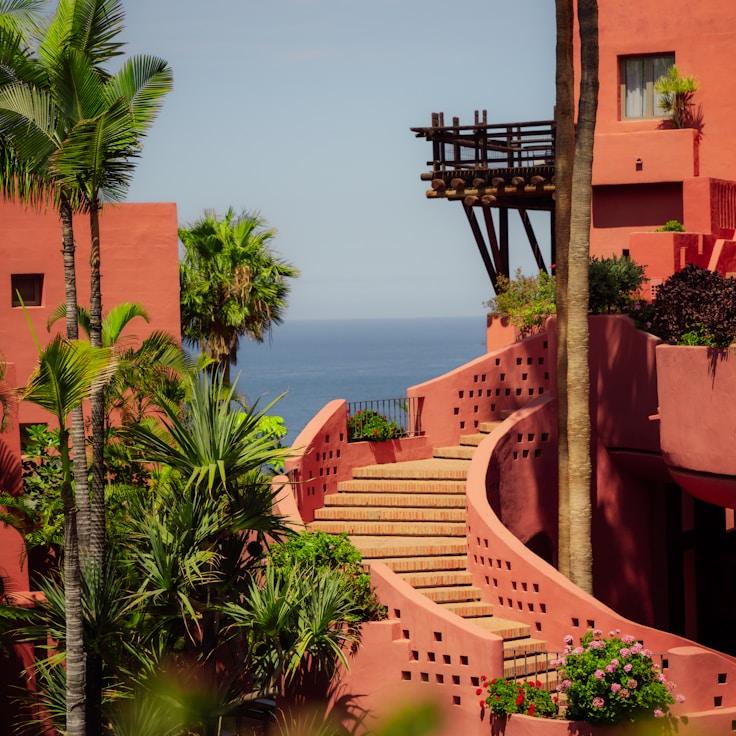 Family terraces and cafés for calm evenings in Springfield